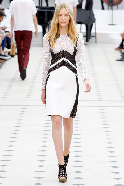 Look 44